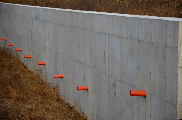 Cost of Retaining Wall Drainage in South Zanesville